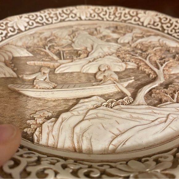 Vintage Ivory Dynasty Plate Carved Resin by Arnart Imports 1982 9.5 in - Picture 6 of 9